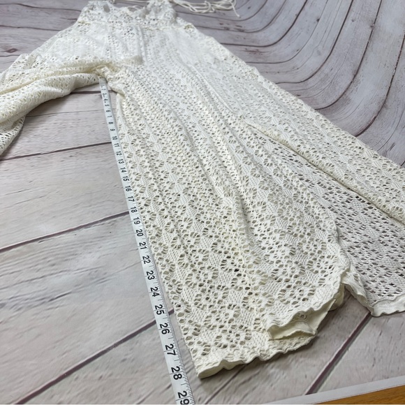 FREE PEOPLE Beach light crochet beige coverup jumpsuit, size M - Picture 15 of 16